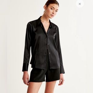 Abercrombie Long-Sleeve Satin Button-Up Shirt